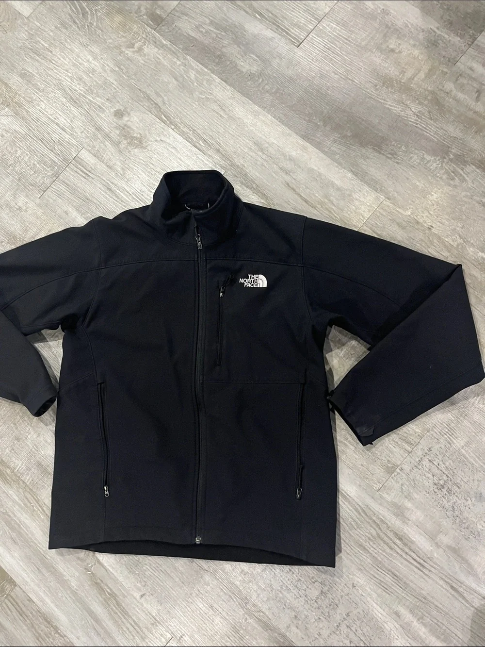 The North Face Men's Black Performance Softshell Jacket medium